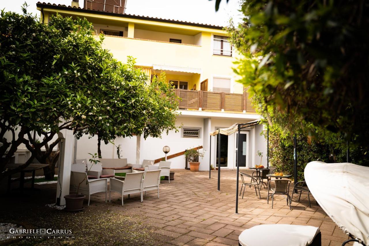 Murahera Guest House Muravera Esterno foto